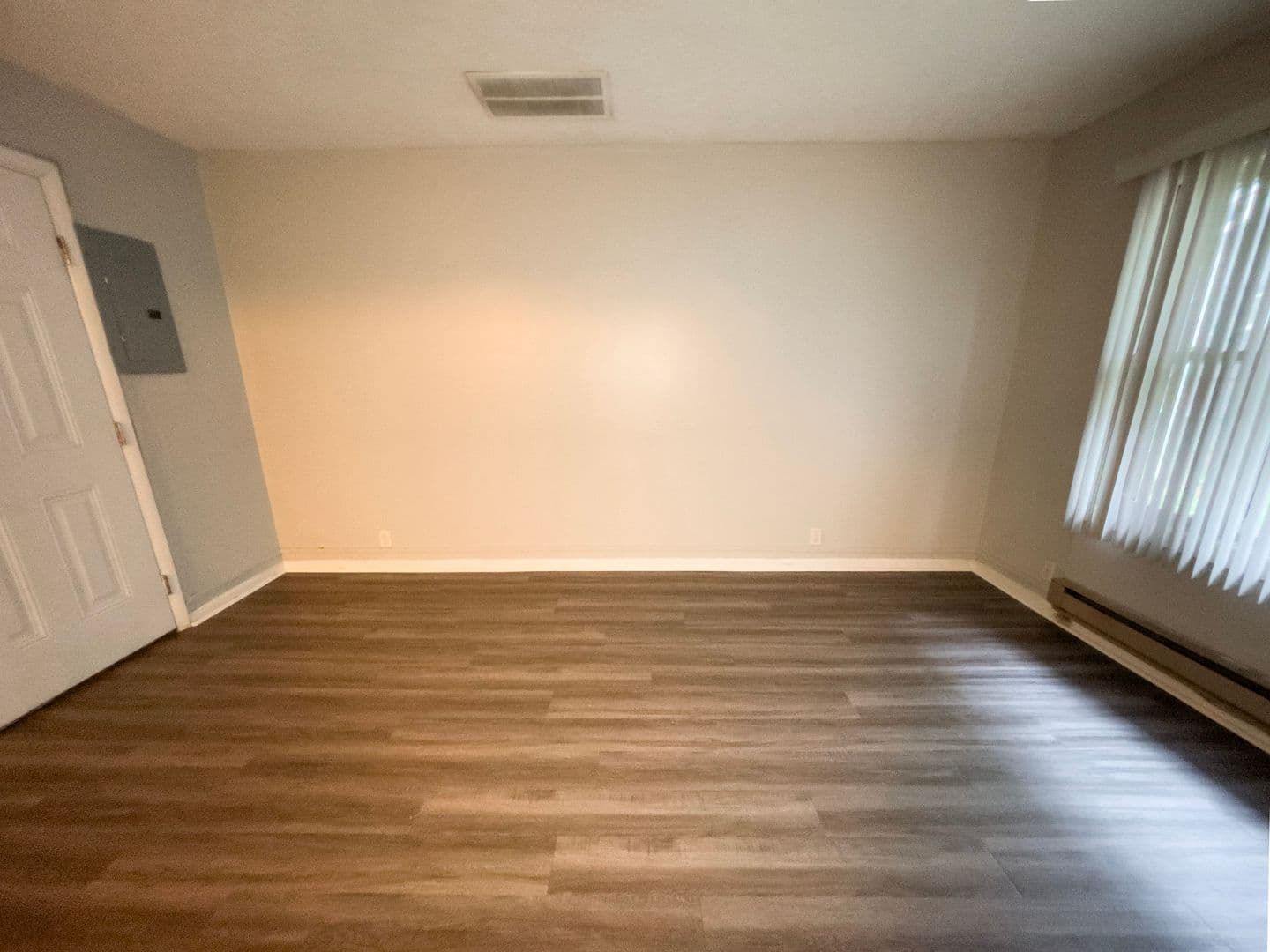 Muncie Apartment: 2602 W Ethel Ave.