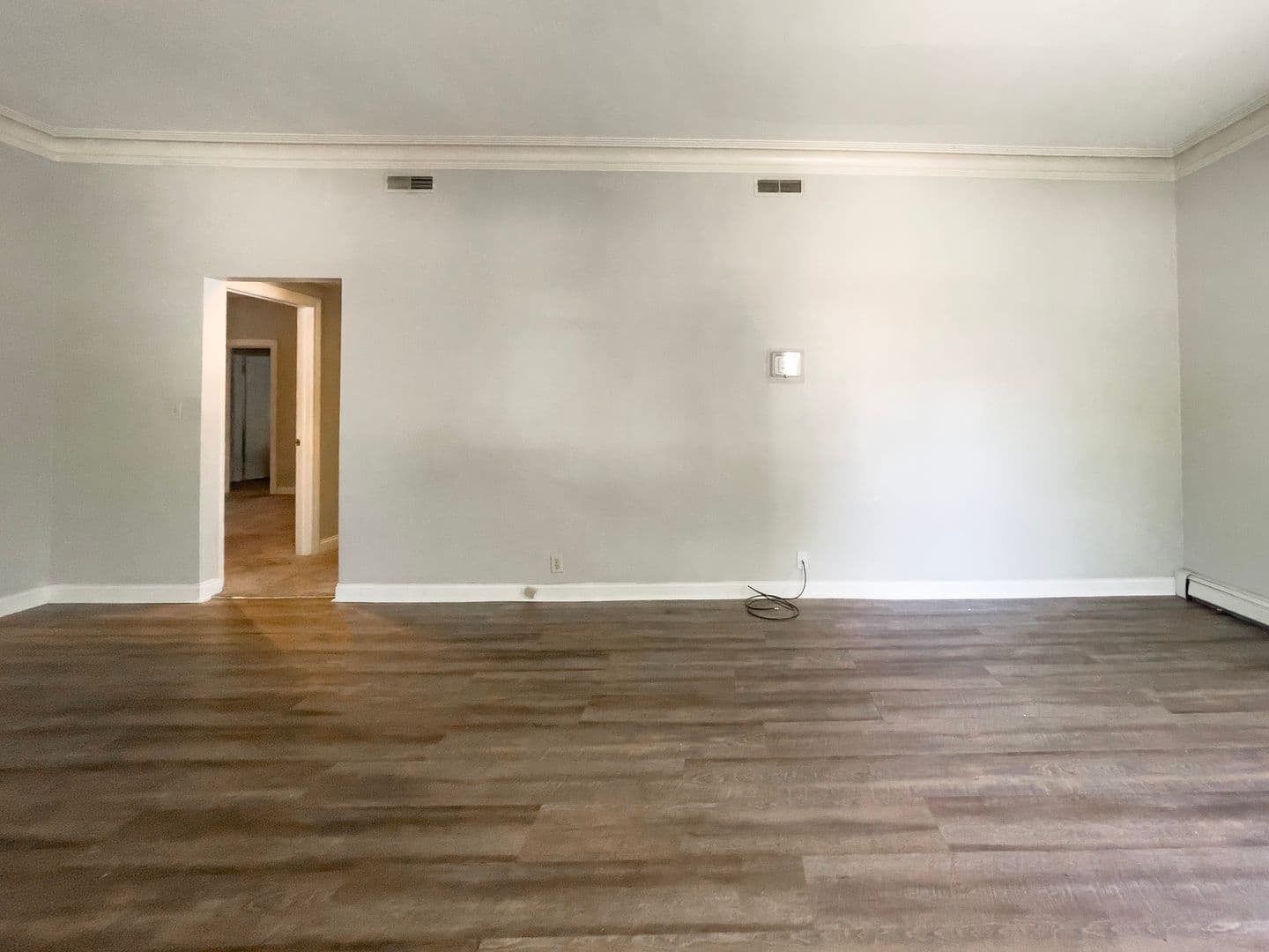 Muncie Apartment: 805 W. University Ave. #3
