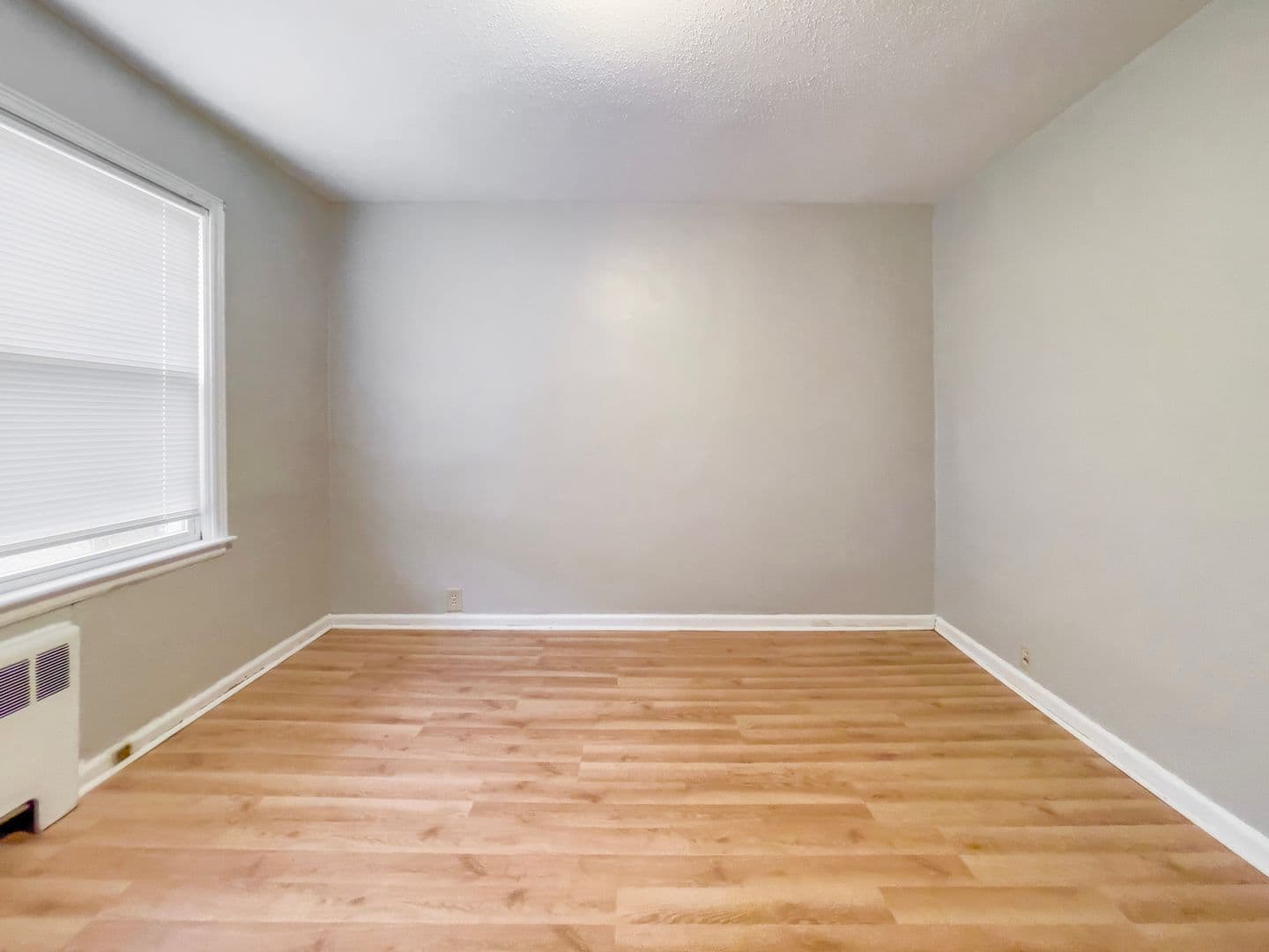 Muncie Apartment: 1518 W Main Street Apt. 4