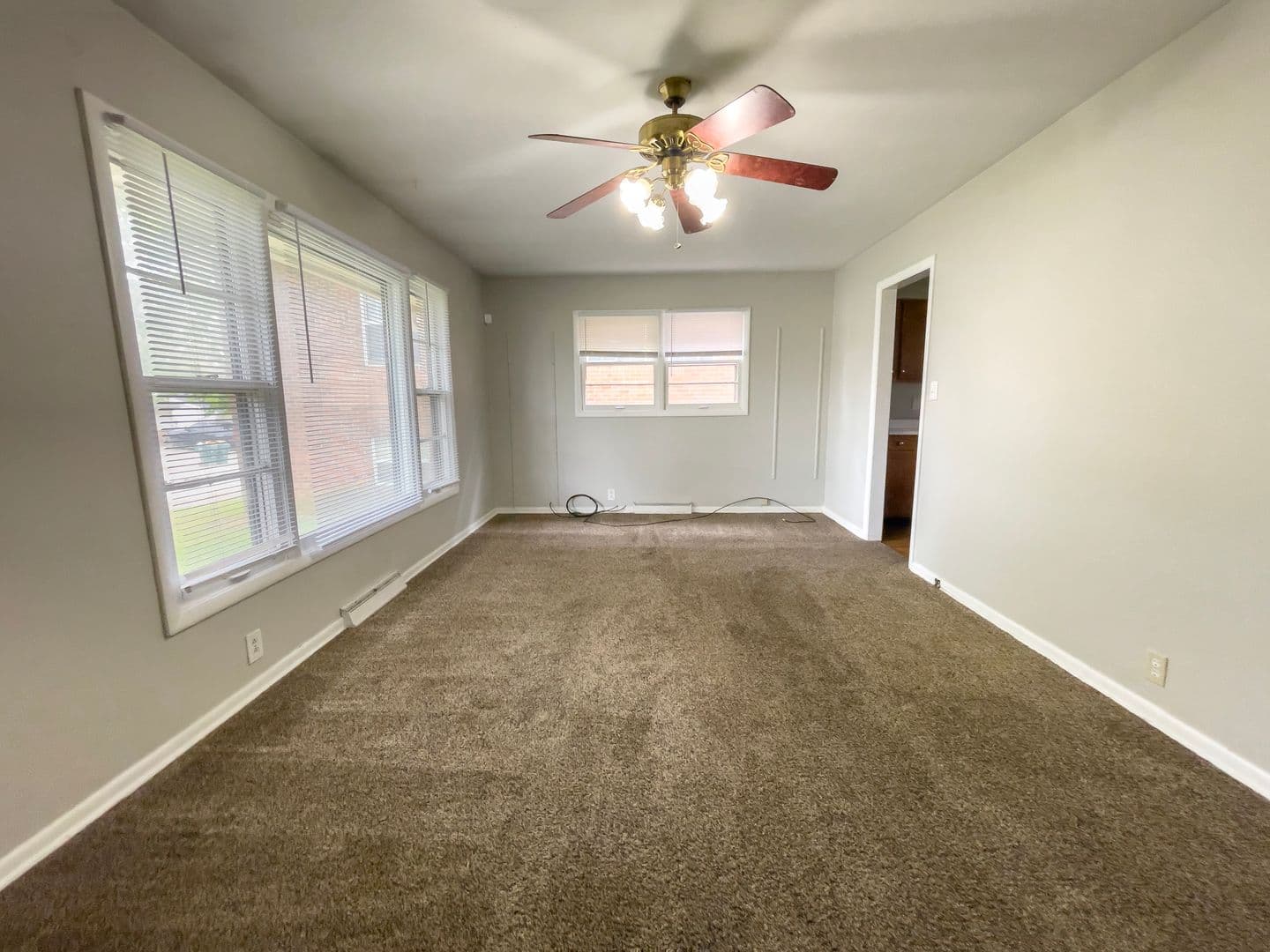 Muncie House: 1711 N Glenwood Ave