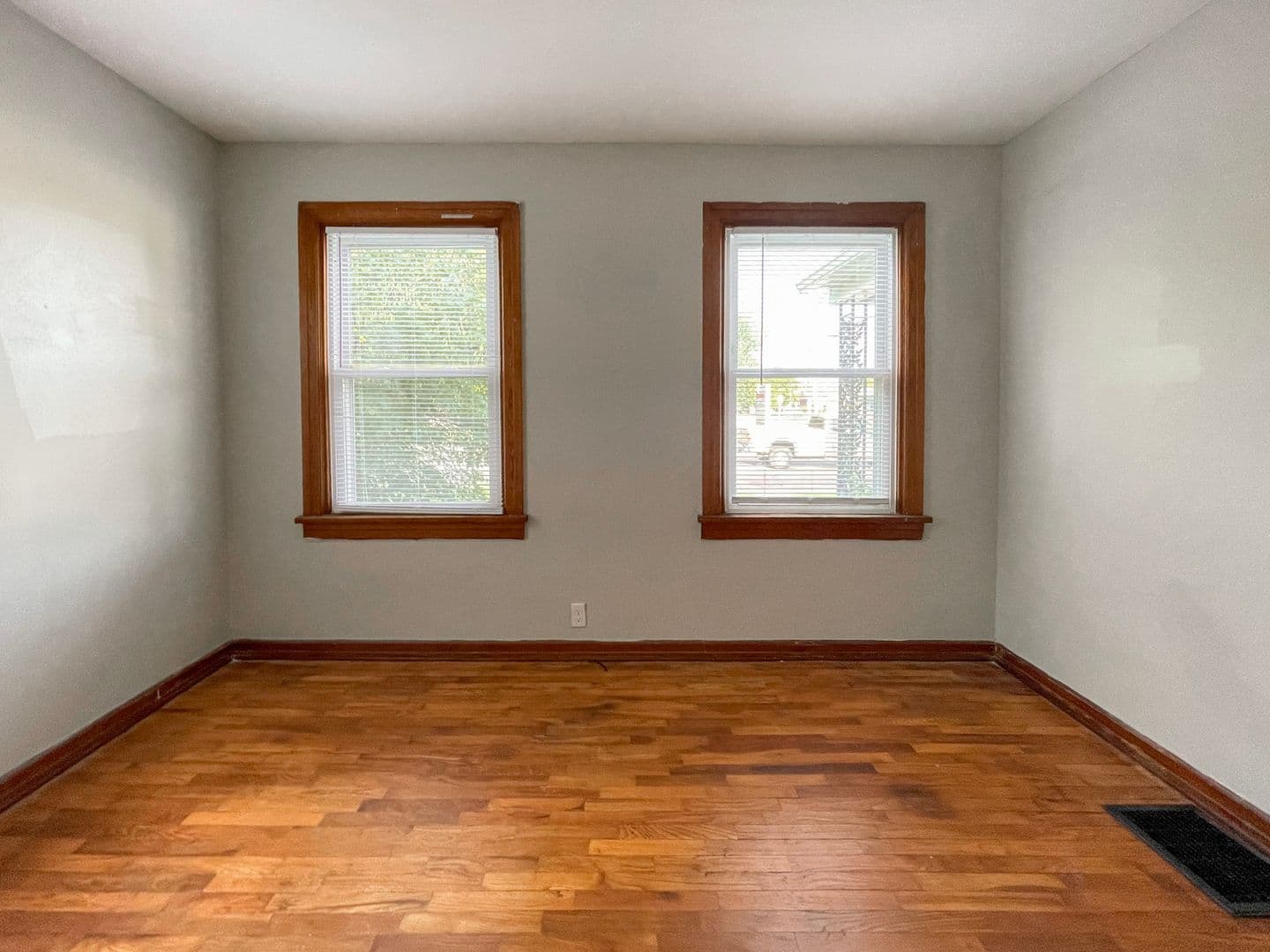 Muncie House: 301 N Tillotson Ave.