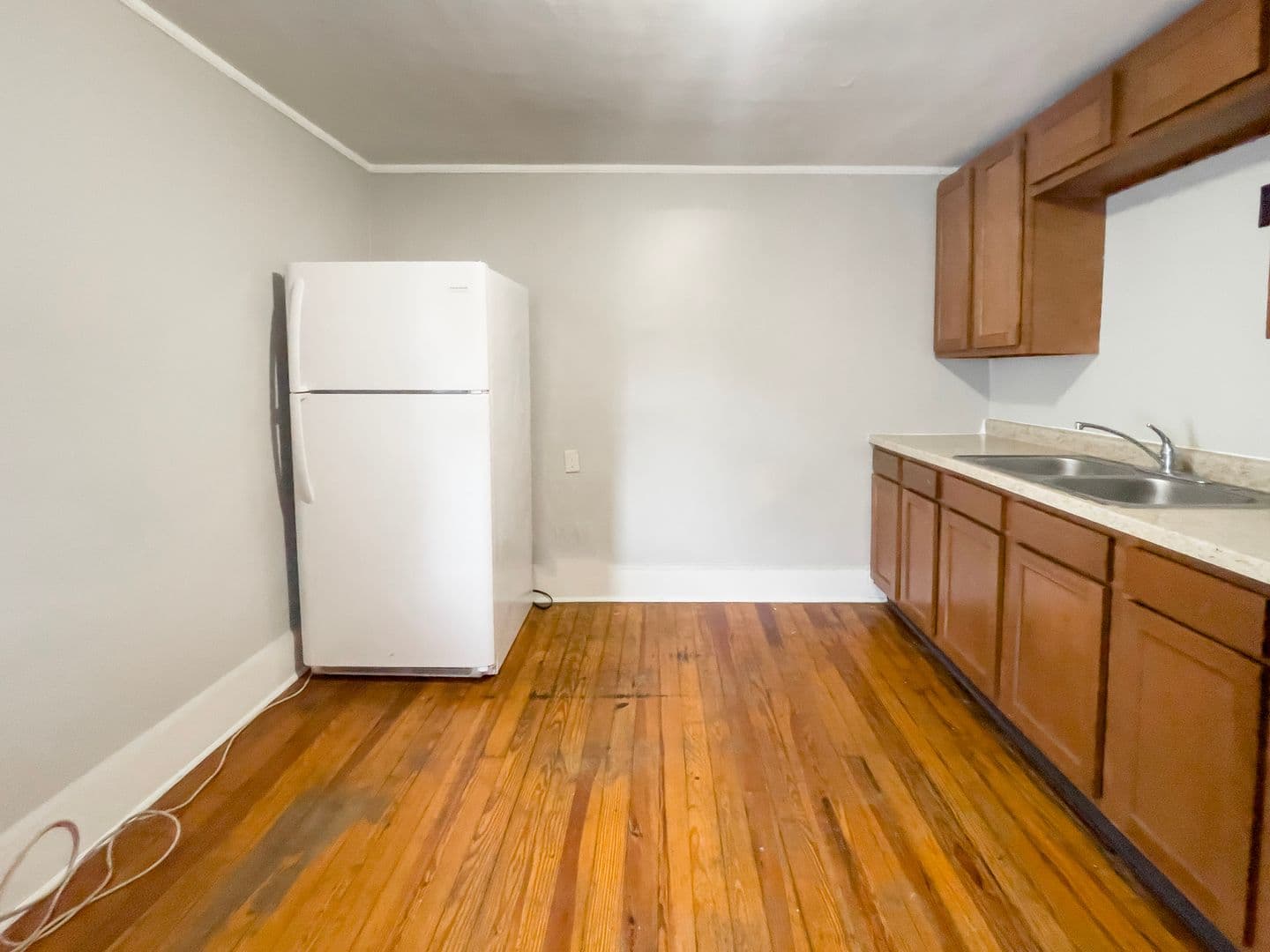 Muncie House: 1405 W Jackson St