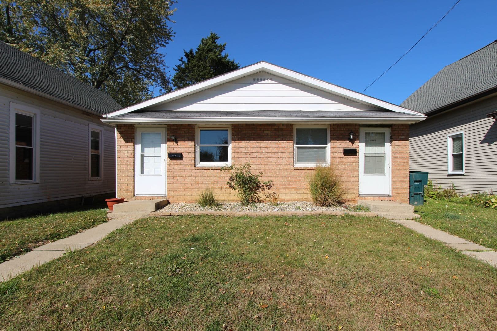 Muncie Apartment: 1814 W 7th St.