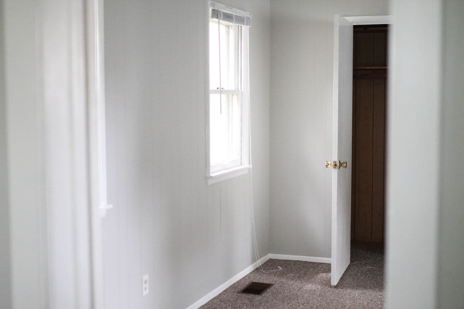 Muncie Apartment: 830 W North St.