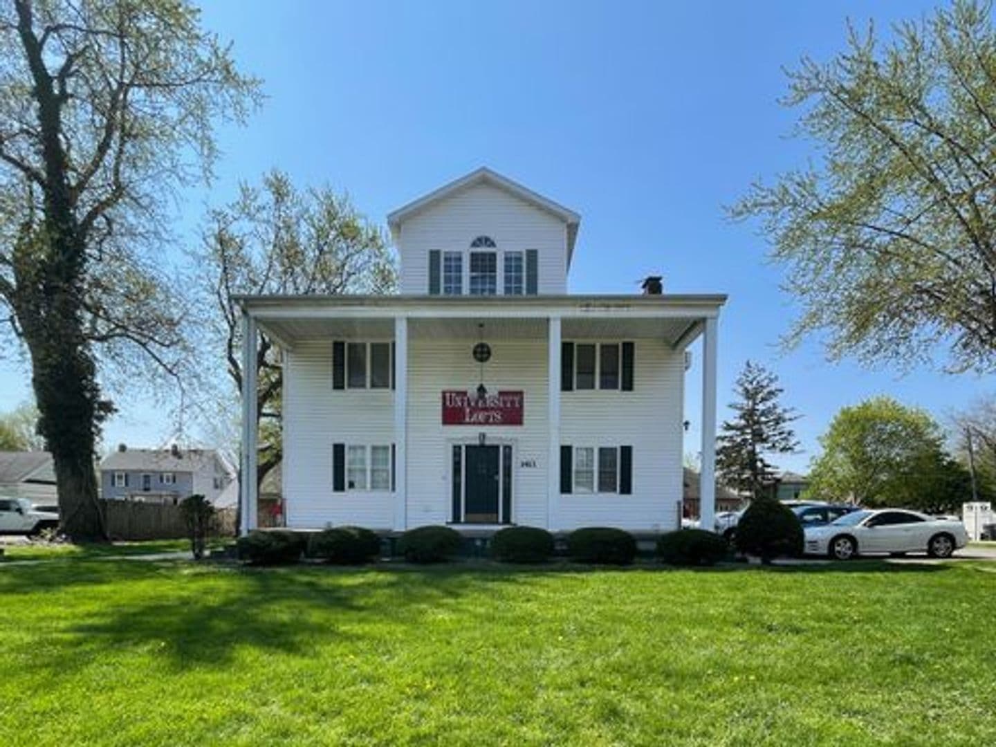Muncie Apartment: 1413 W University