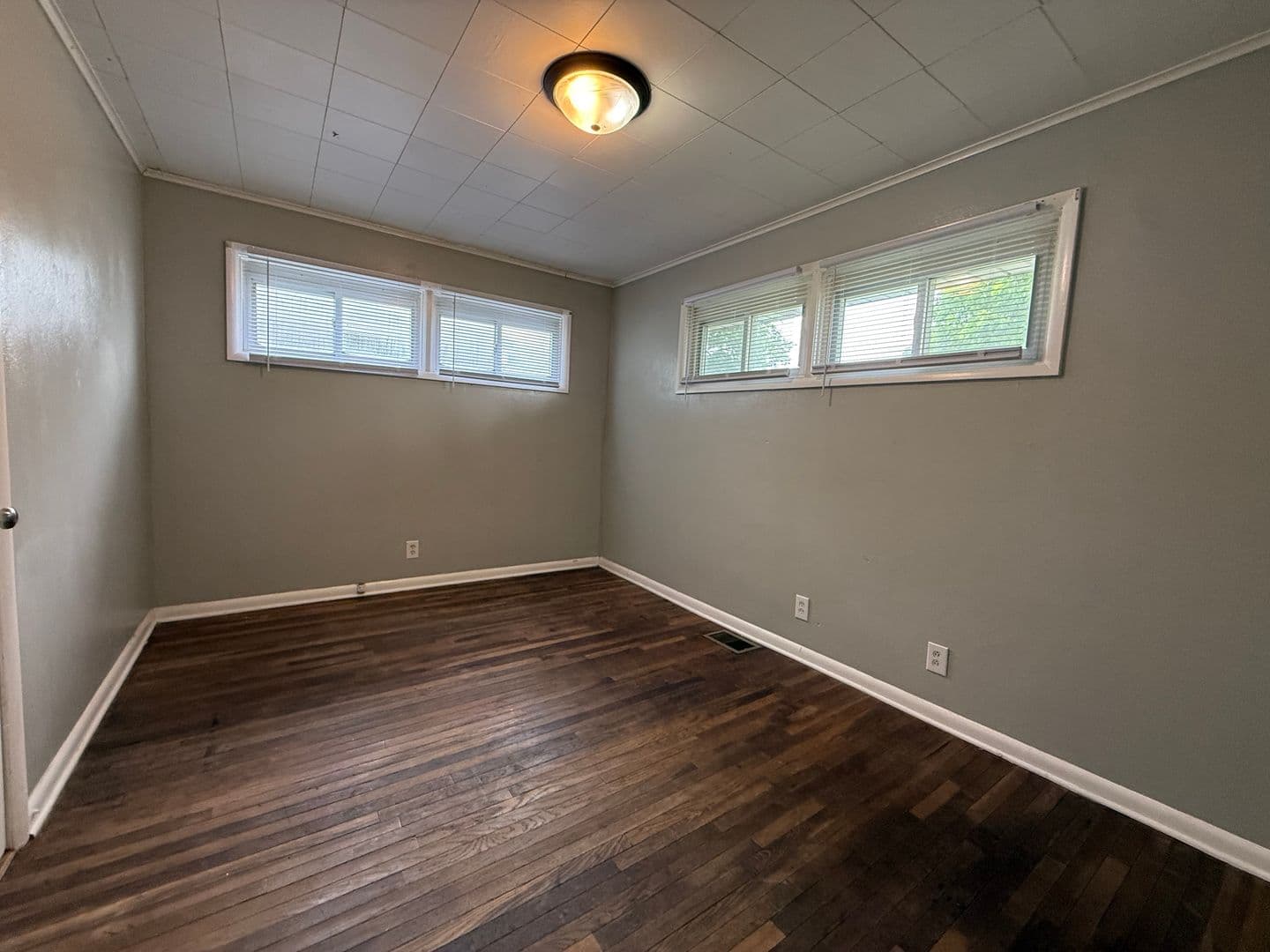 Muncie House: 3511 S Ebright St