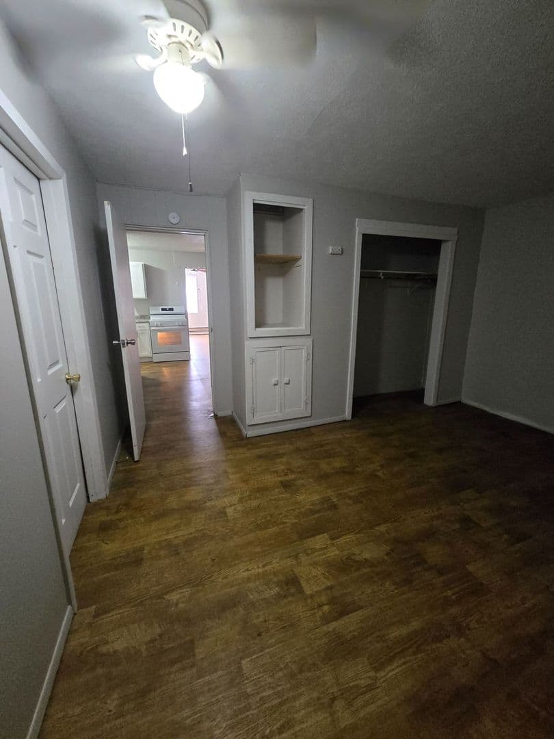 Muncie Apartment: 1010 W Bethel Ave