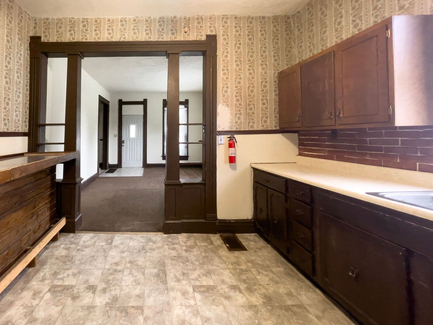 Muncie Apartment: 826 W Ashland Ave