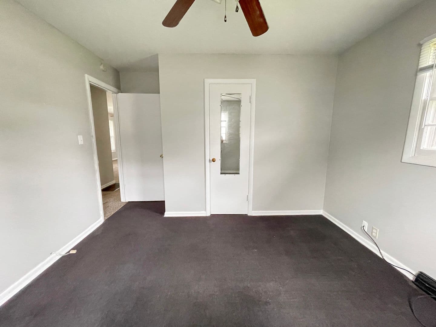 Muncie House: 1711 N Glenwood Ave