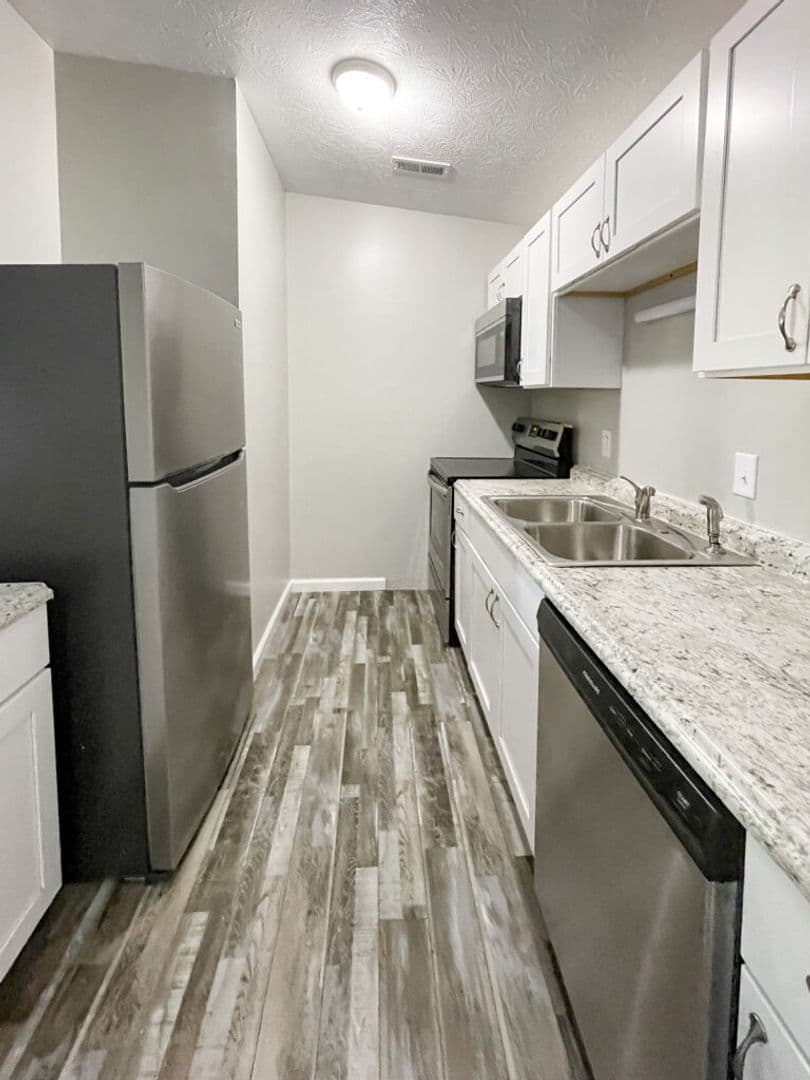 Muncie Apartment: 1200 W Bethel Ave.