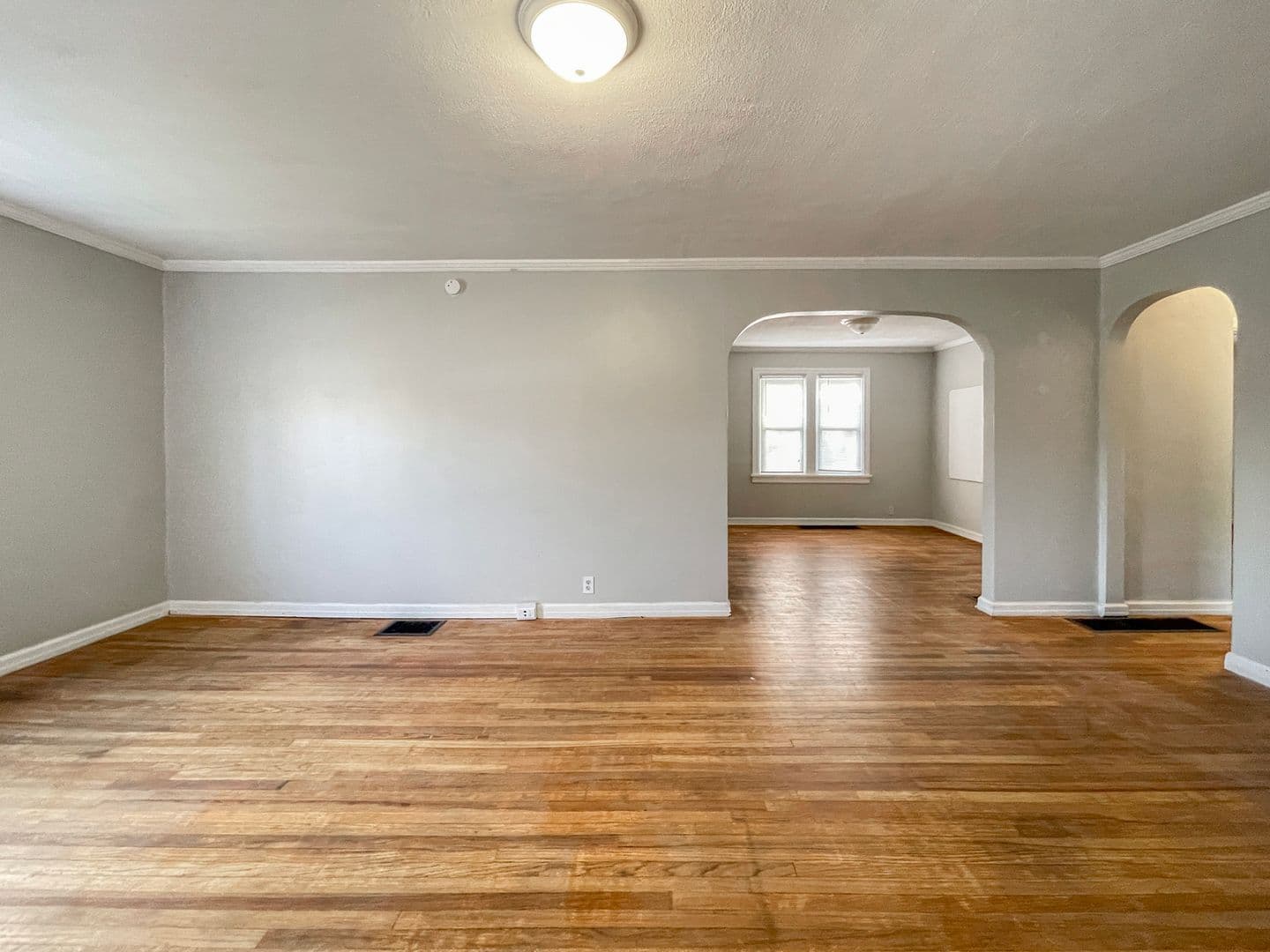 Muncie House: 301 N Tillotson Ave.