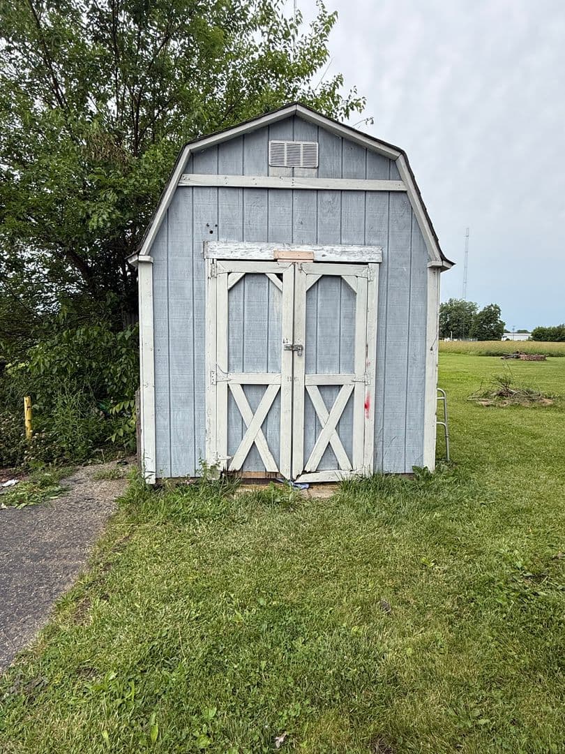 Muncie House: 3511 S Ebright St