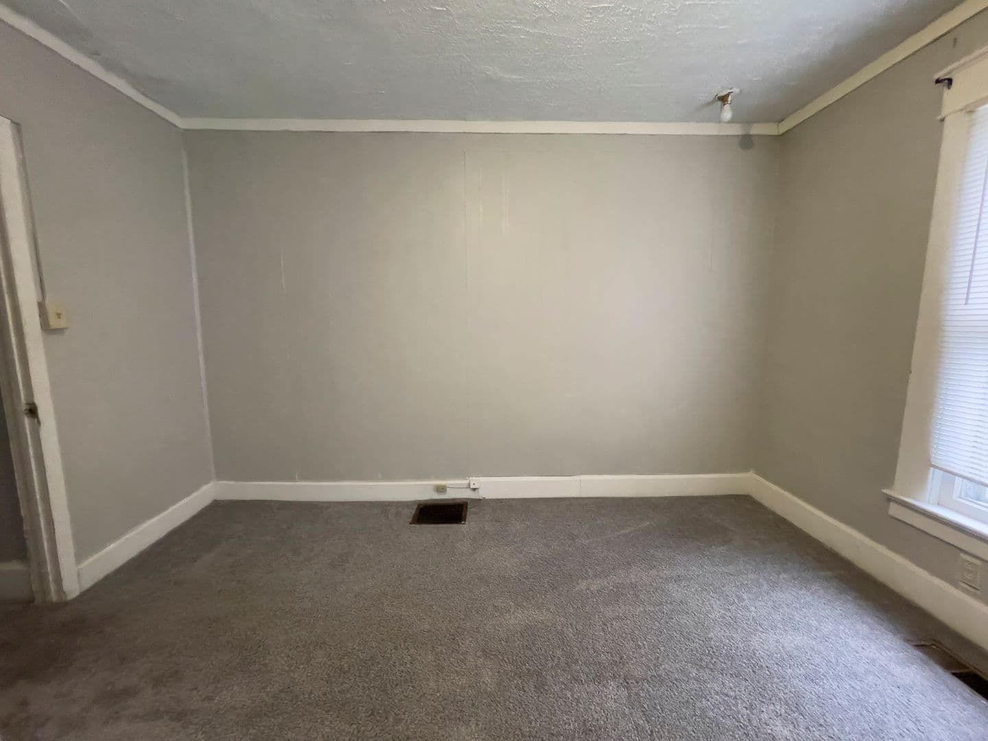 Muncie Apartment: 328 S. Talley Ave.