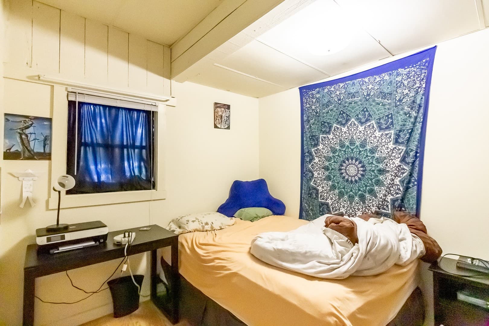 Muncie Apartment: 402 N Calvert St.