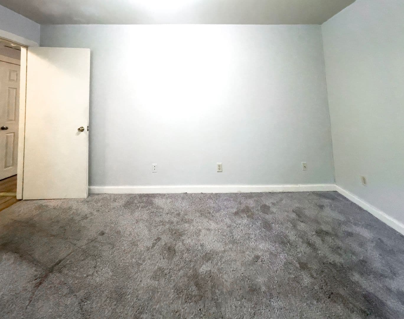 Muncie Apartment: 815 W University Ave