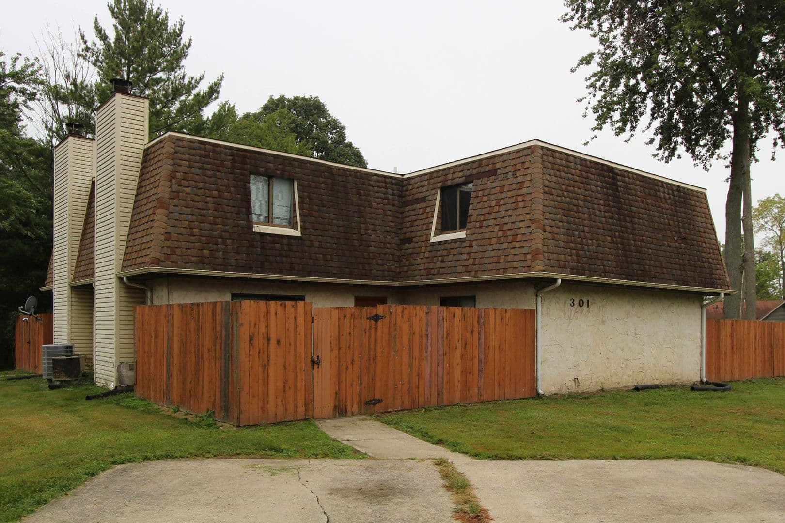 Muncie Apartment: 3909 N Franklin St