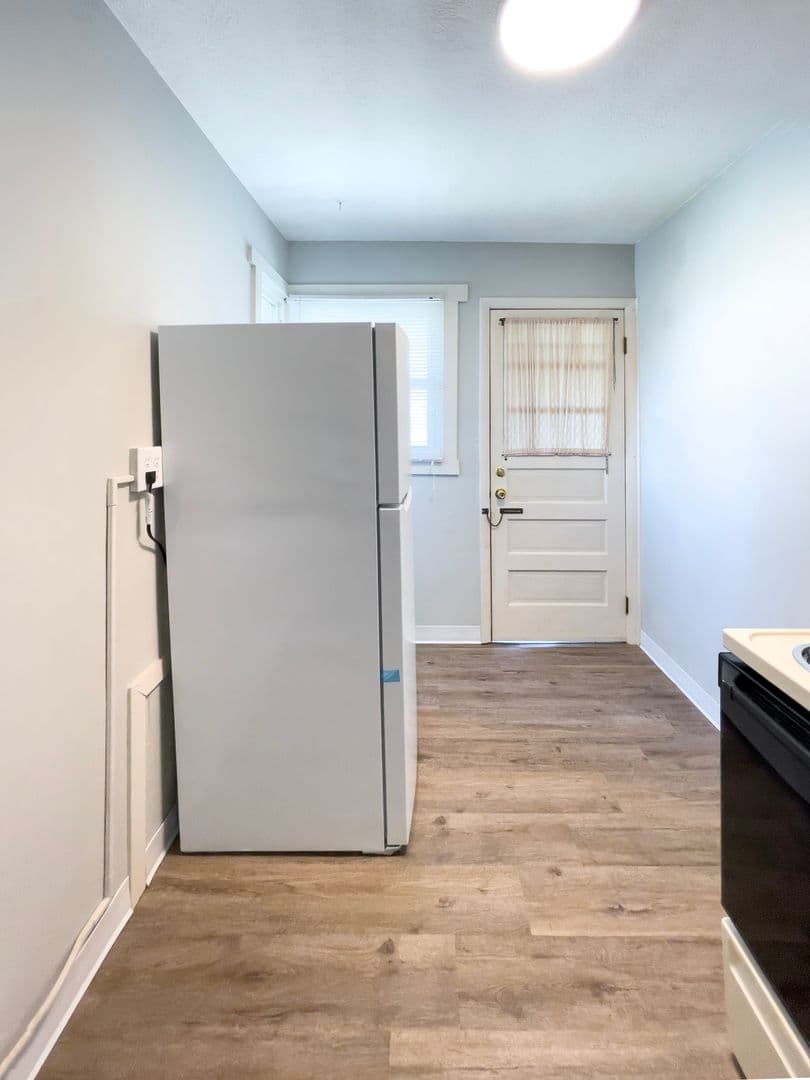 Muncie Apartment: 1924 W Jackson St