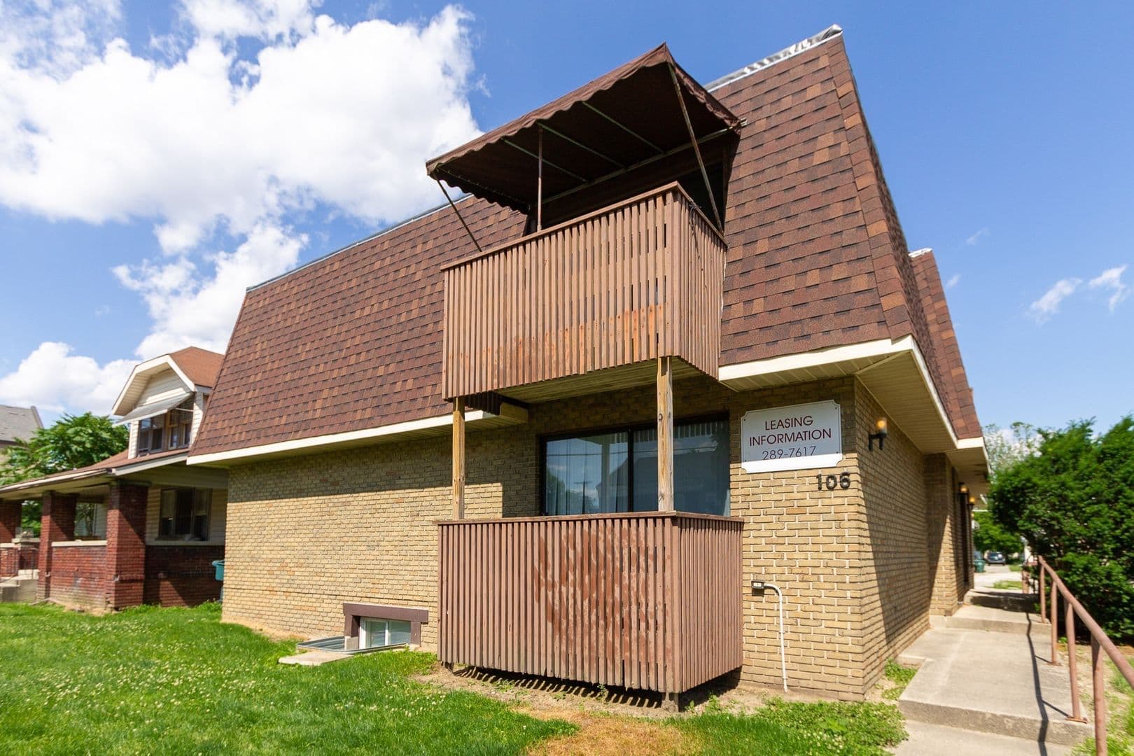 Muncie Apartment: 106 N McKinley Ave.
