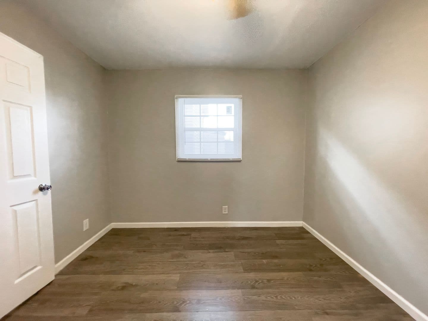 Muncie Apartment: 1814 W 7th St.