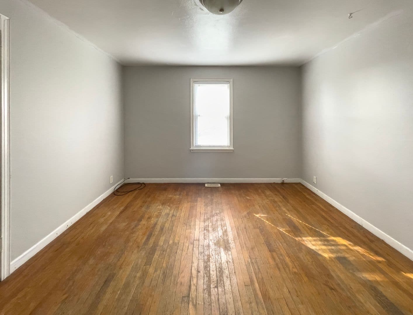 Parker City House: 10823 SR 32