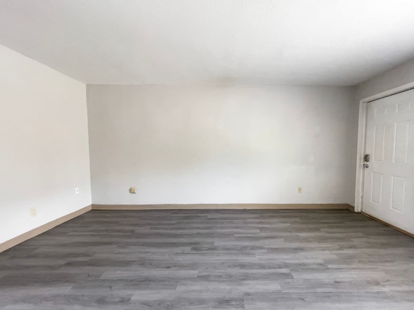 Muncie Apartment: 1619 W. Gilbert St.