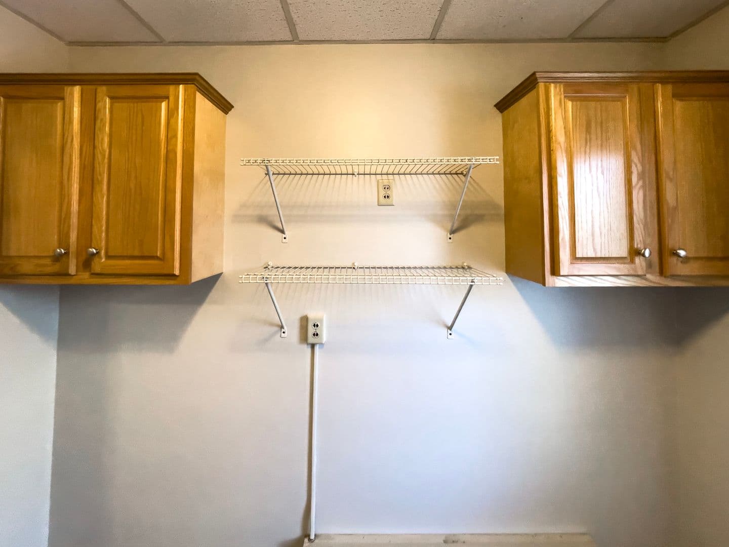 Muncie Apartment: 1924 W Jackson St