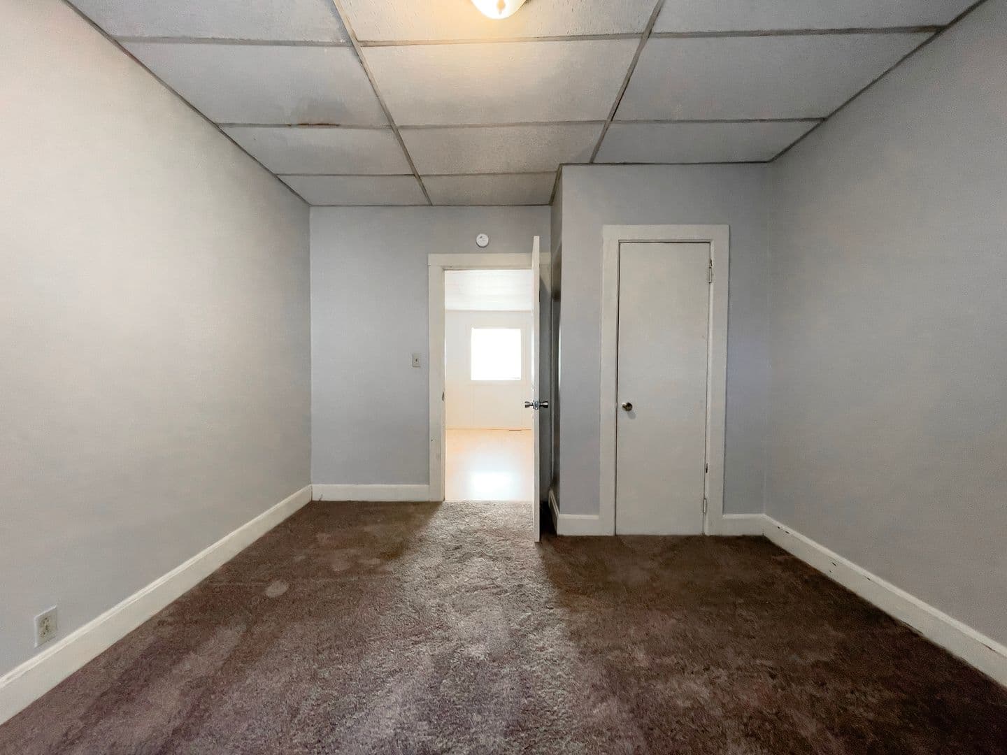 Muncie Apartment: 204 N Dill St