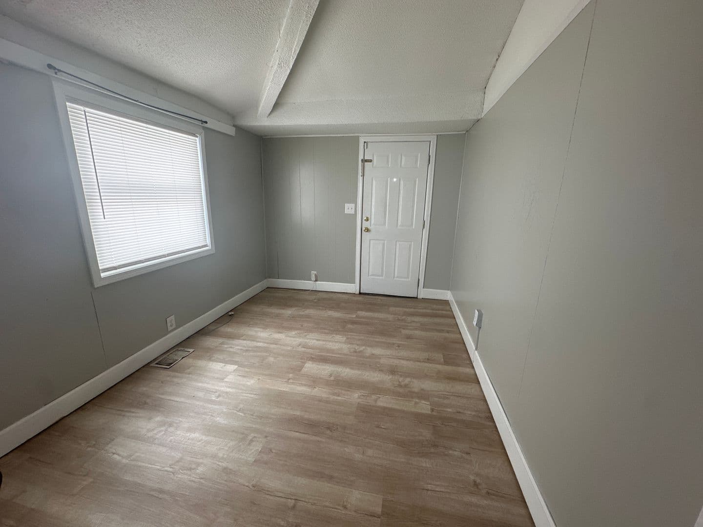 Muncie House: 1410 W Jackson St