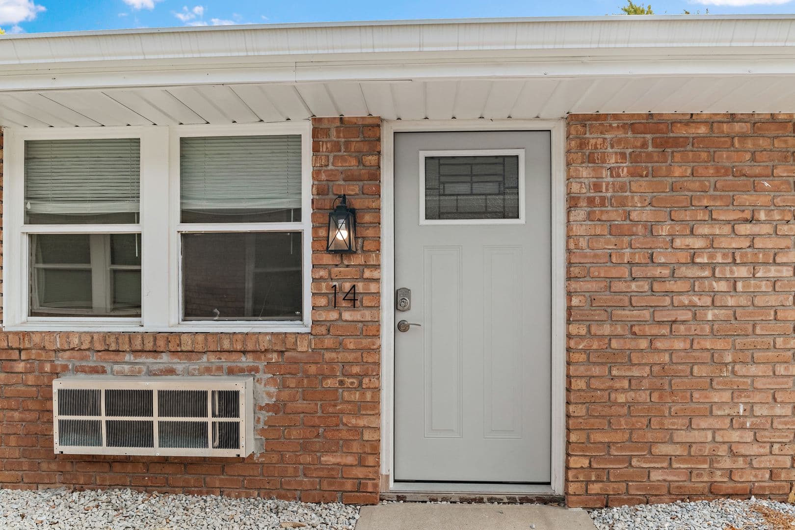 Muncie Apartment: 715 S. Cole Ave.