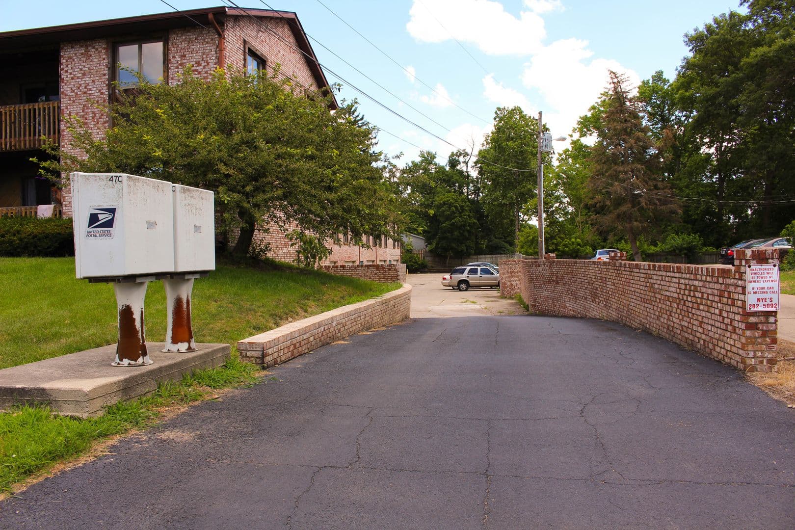 Muncie Apartment: 920 N. Linden St. Apt 20