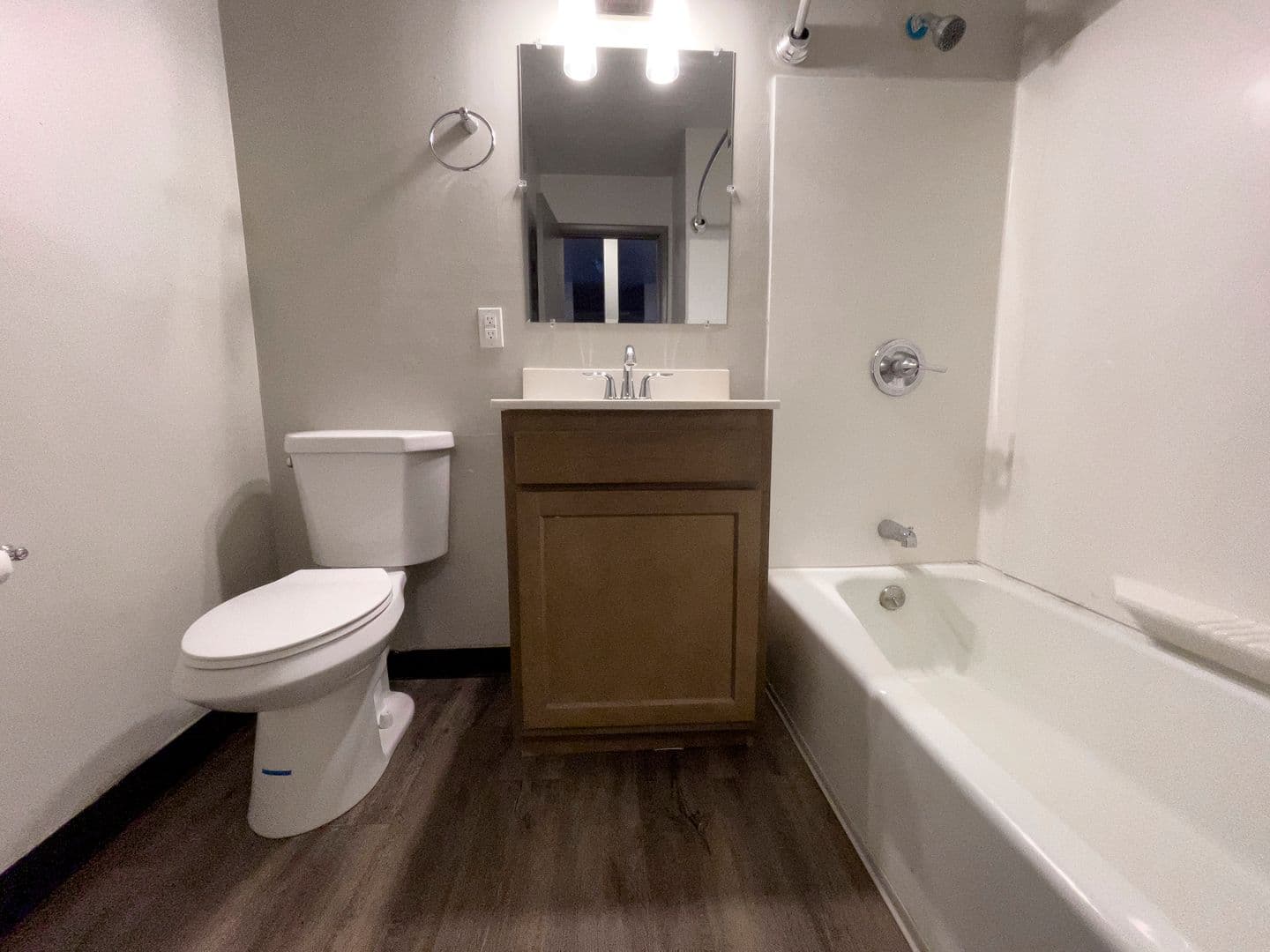 Muncie Apartment: 808 W Riverside Ave