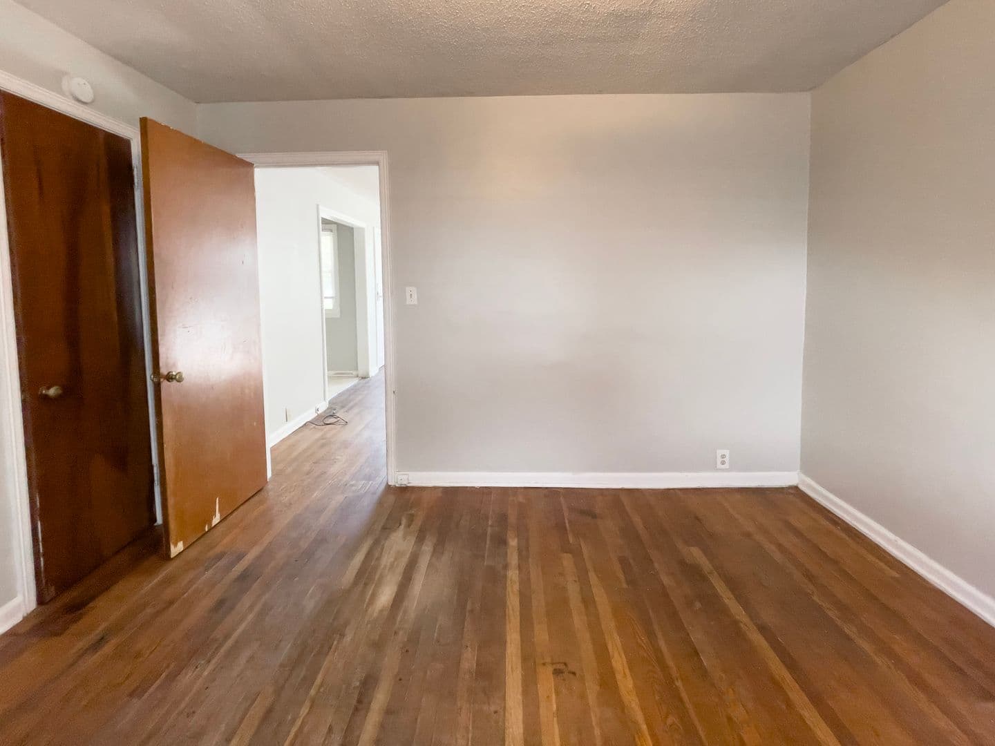Muncie Apartment: 1518 W Main Street  Apt. 3