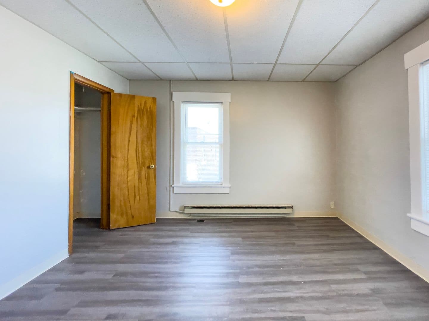Muncie Apartment: 1924 W Jackson St