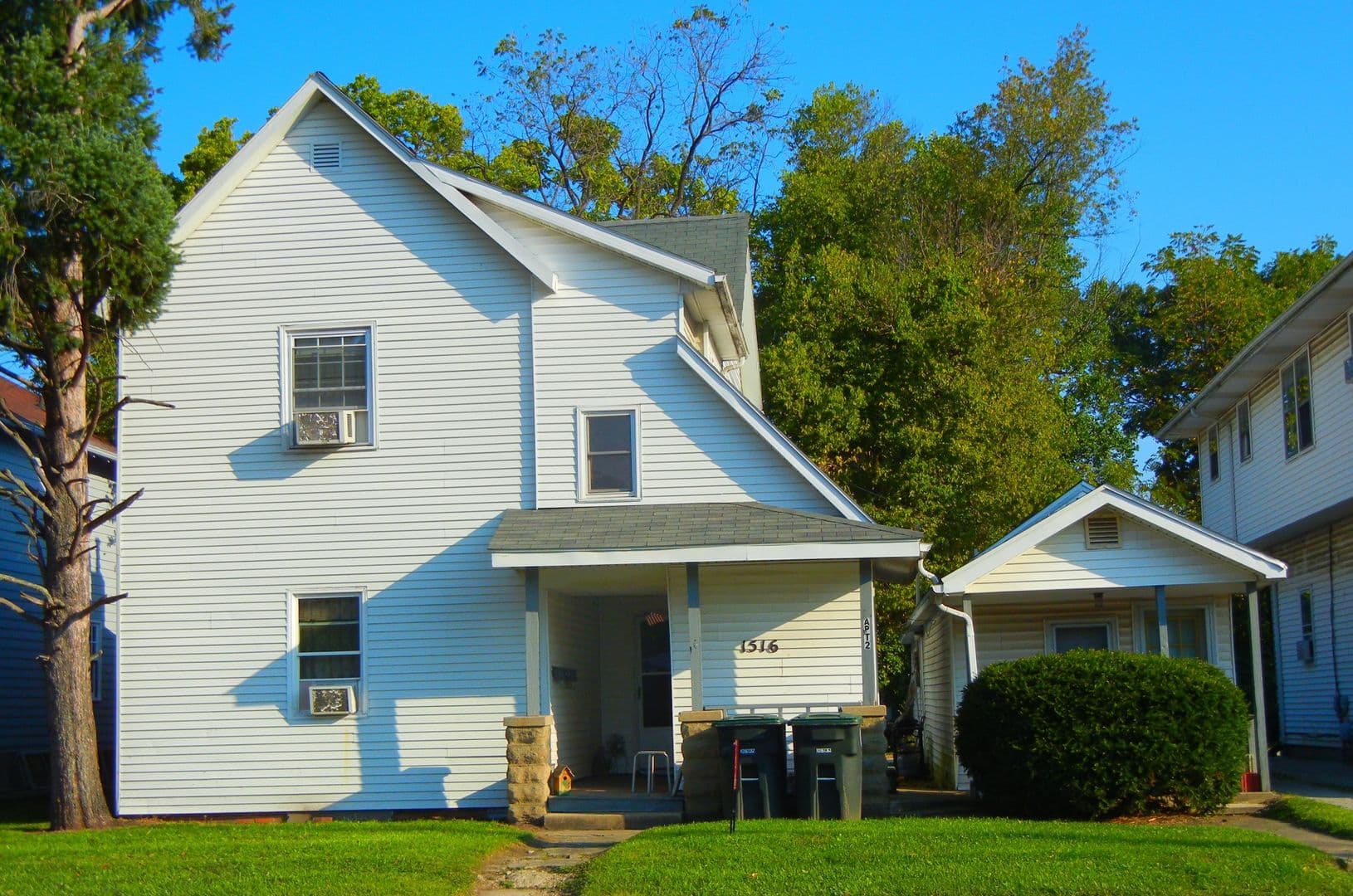 Muncie Apartment: 1516 1/2 W. Jackson St