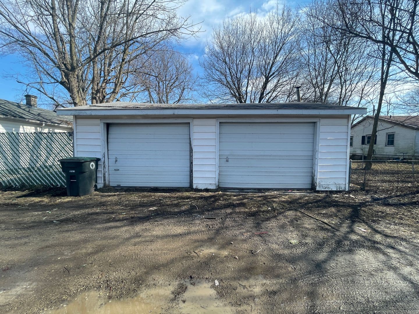 Muncie House: 2509 E 16th St