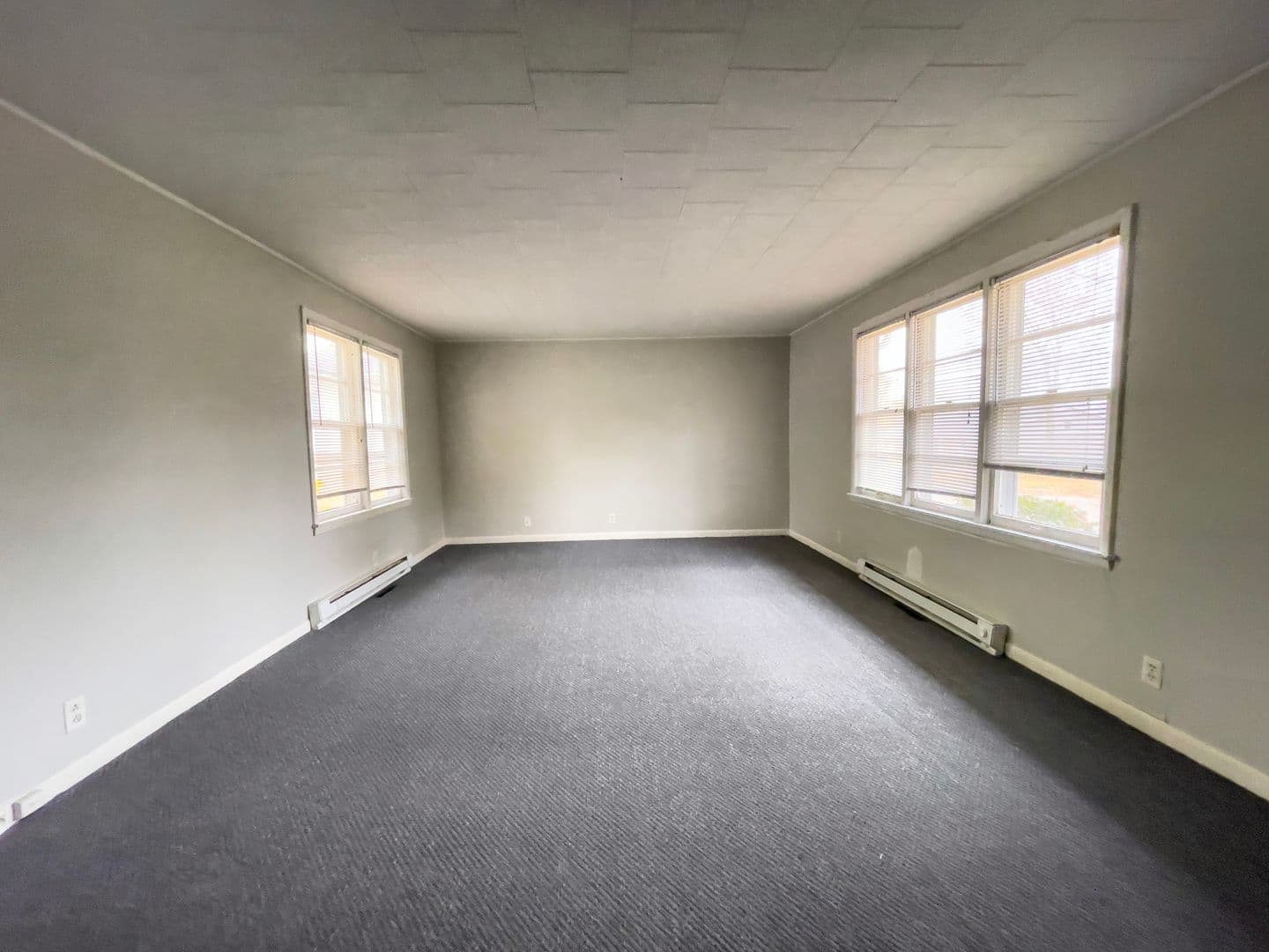 Muncie Apartment: 2525 Ethel Ave