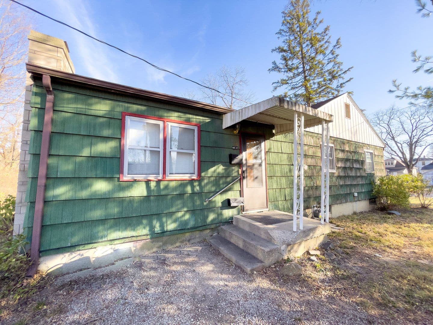 Muncie House: 710 W Ace St