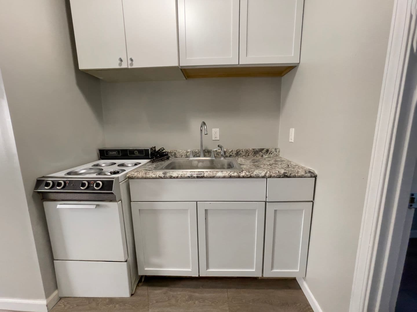 Muncie Apartment: 1814 W 7th St.