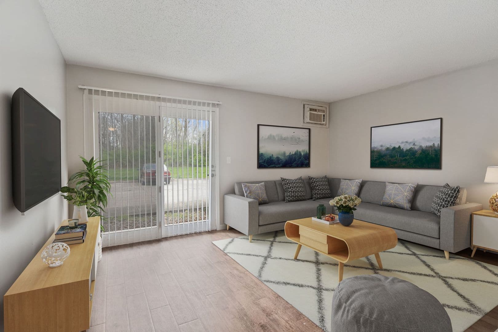Muncie Apartment: 1408 W White River Blvd