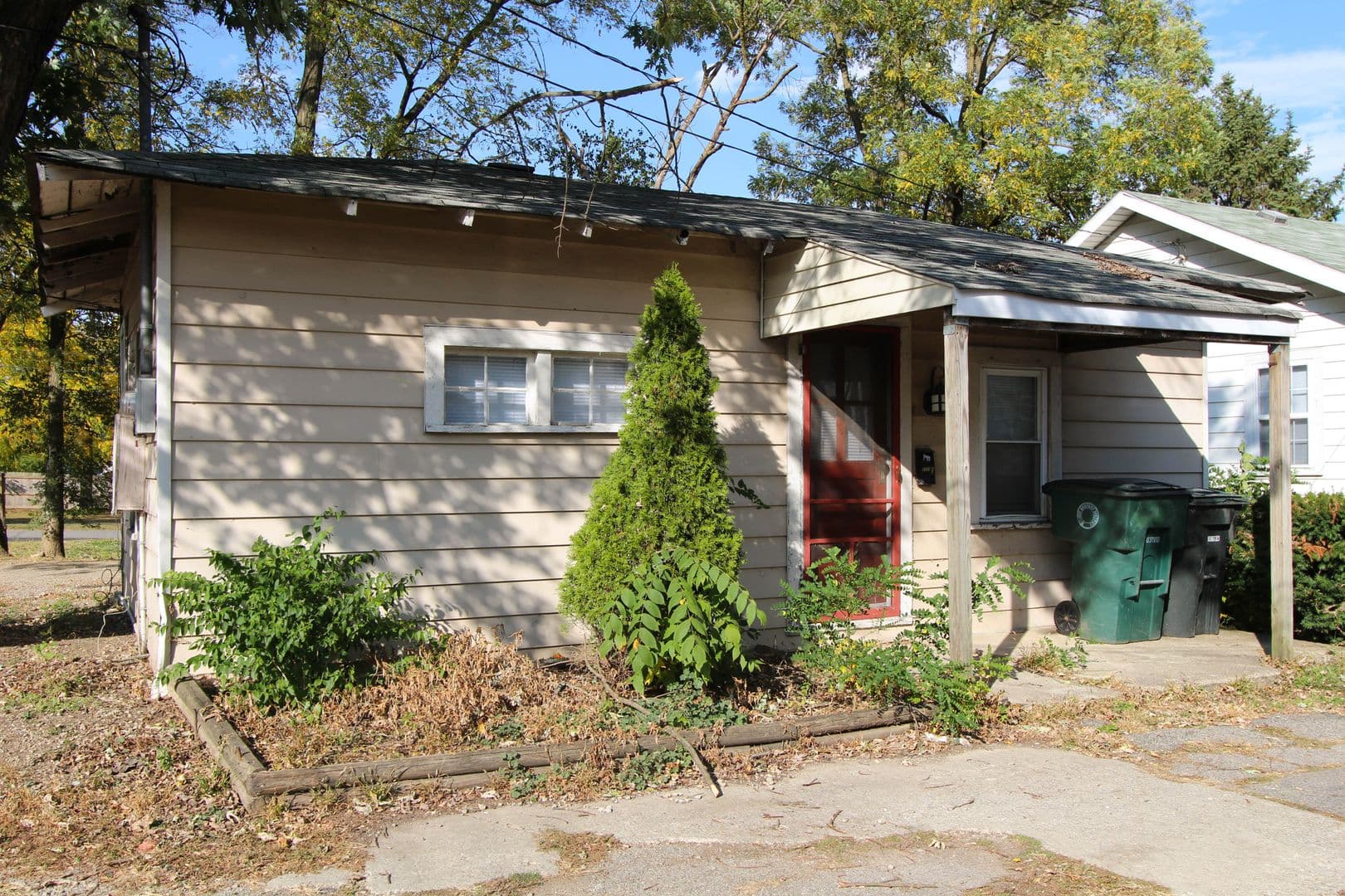 Muncie Apartment: 1711 N Ball Ave