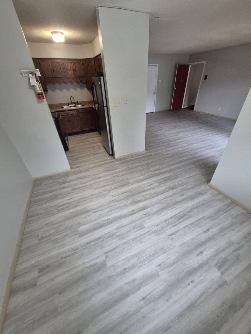 Muncie Apartment: 920 N. Linden St. Apt 16