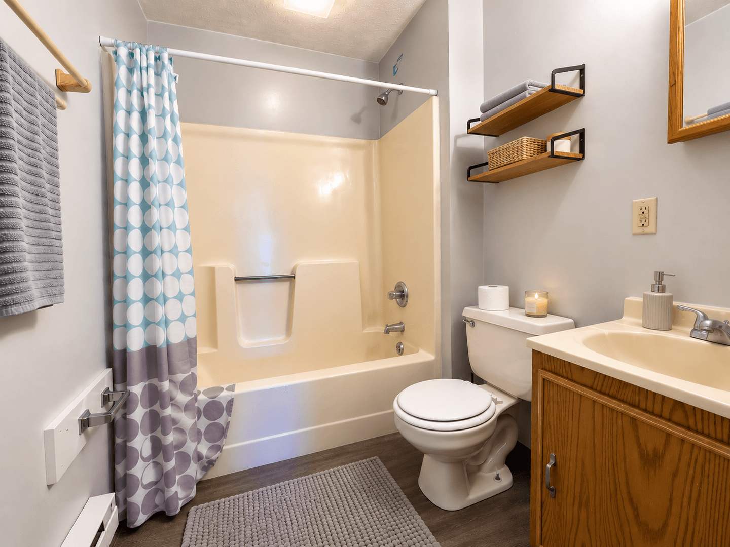 Muncie Apartment: 1515 W. Main St. Apt. B