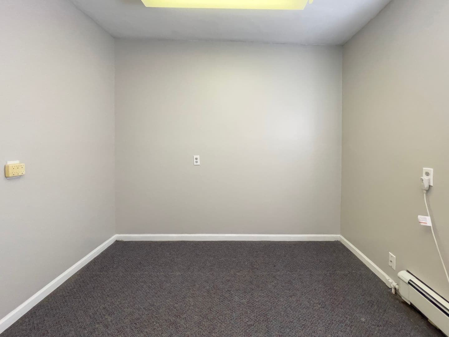 Muncie Apartment: 210 S Nichols Ave.