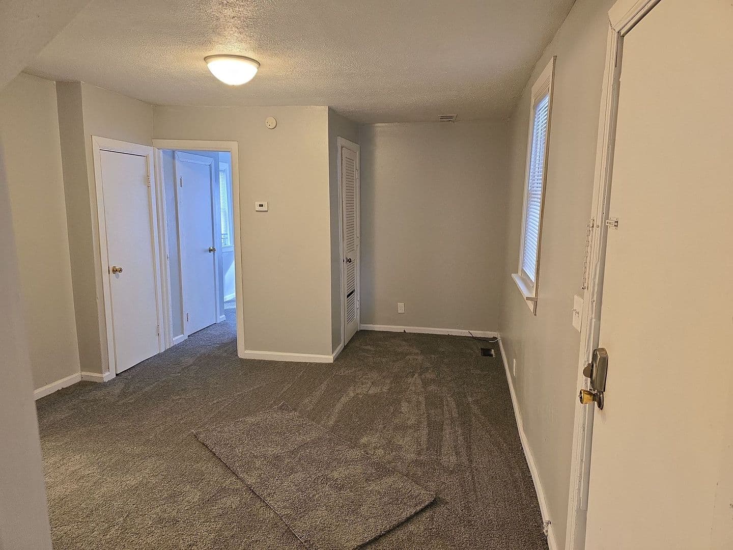 Muncie House: 318 E 9th St