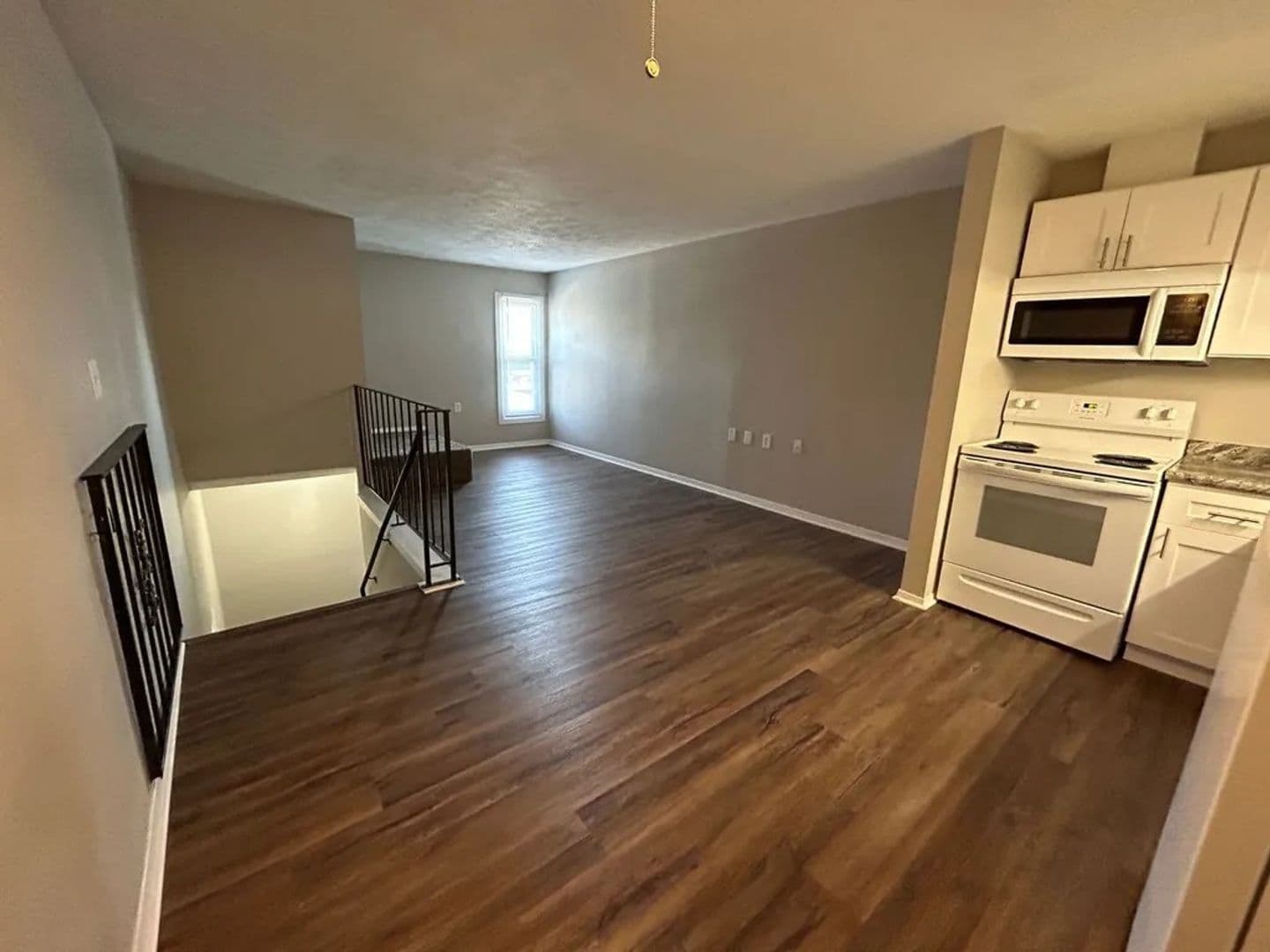 Muncie Apartment: 1010 W Bethel Ave