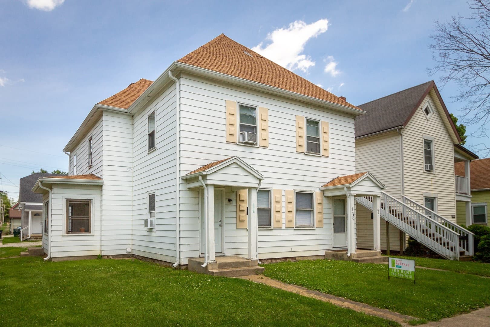 Muncie Apartment: 824 W University Ave.