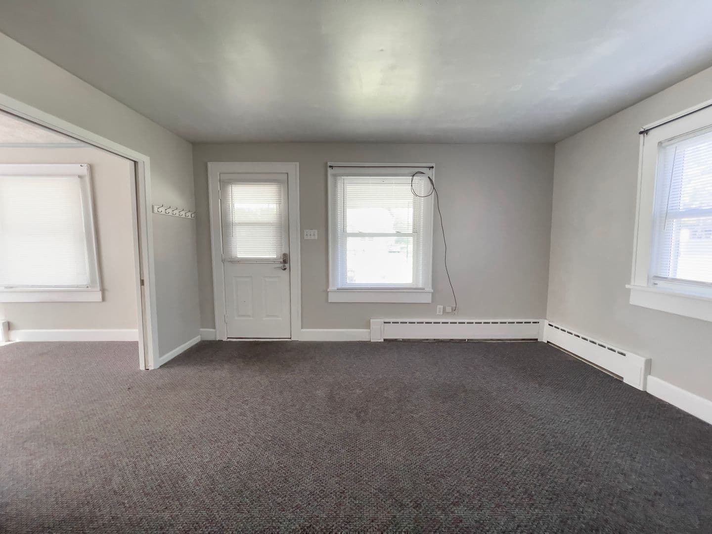 Muncie Apartment: 210 S Nichols Ave.