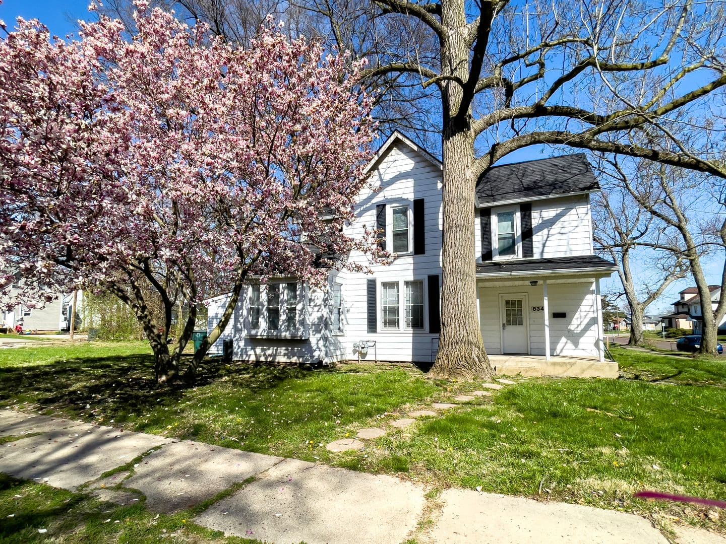Muncie House: 834 W North St