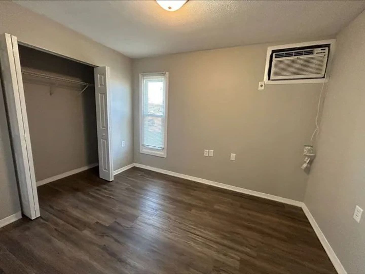 Muncie Apartment: 1010 W Bethel Ave