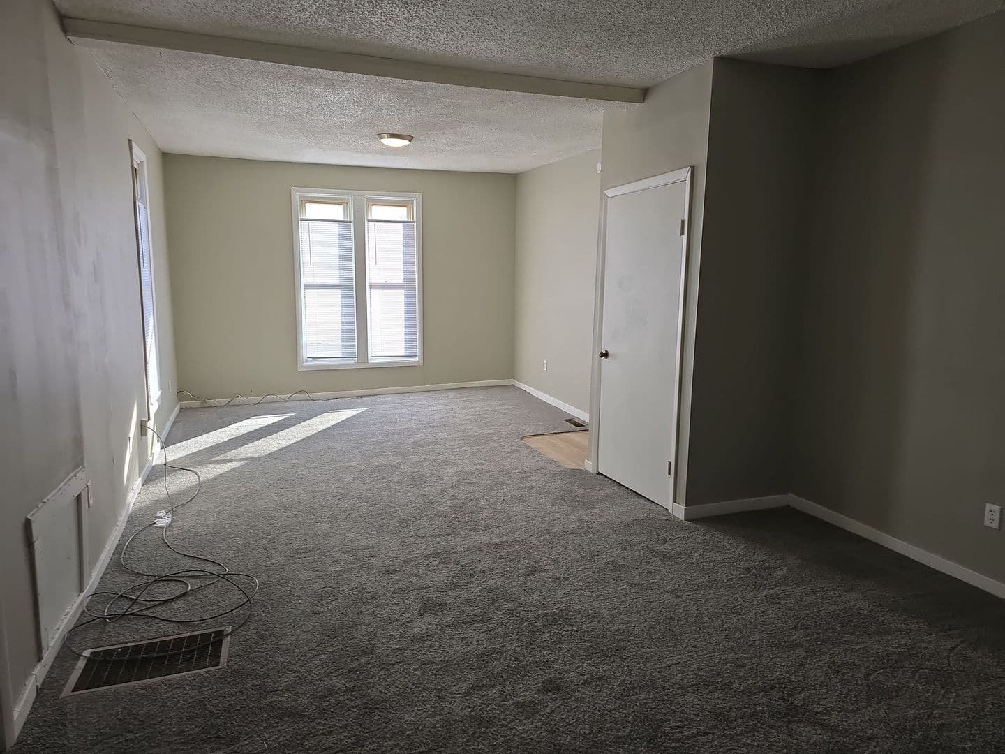 Muncie House: 320 E 9th St.